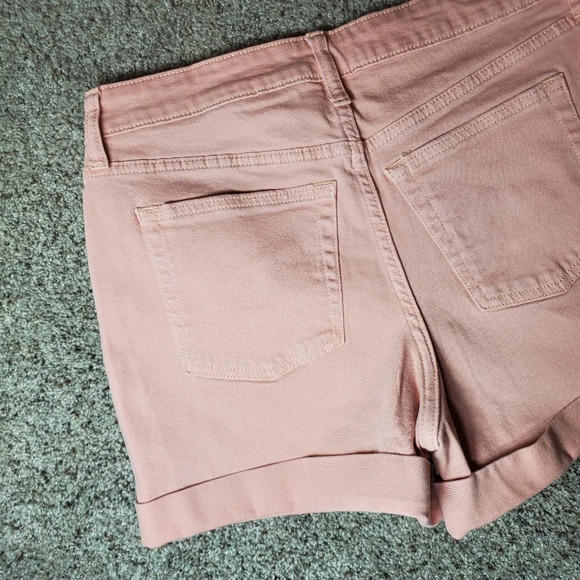 Free Assembly Blush Pink Rolled Cuff Jean Shorts Size 8 - Picture 16 of 16